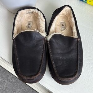 Men’s UGG Ascot Mocassin Slippers!